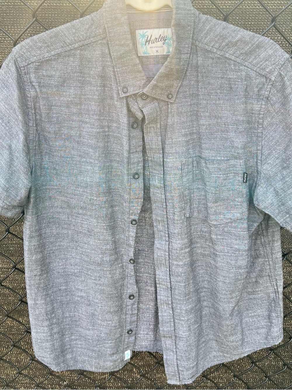 Men’s Hurley Gray Short Sleeve Button-Down Casual Shirt